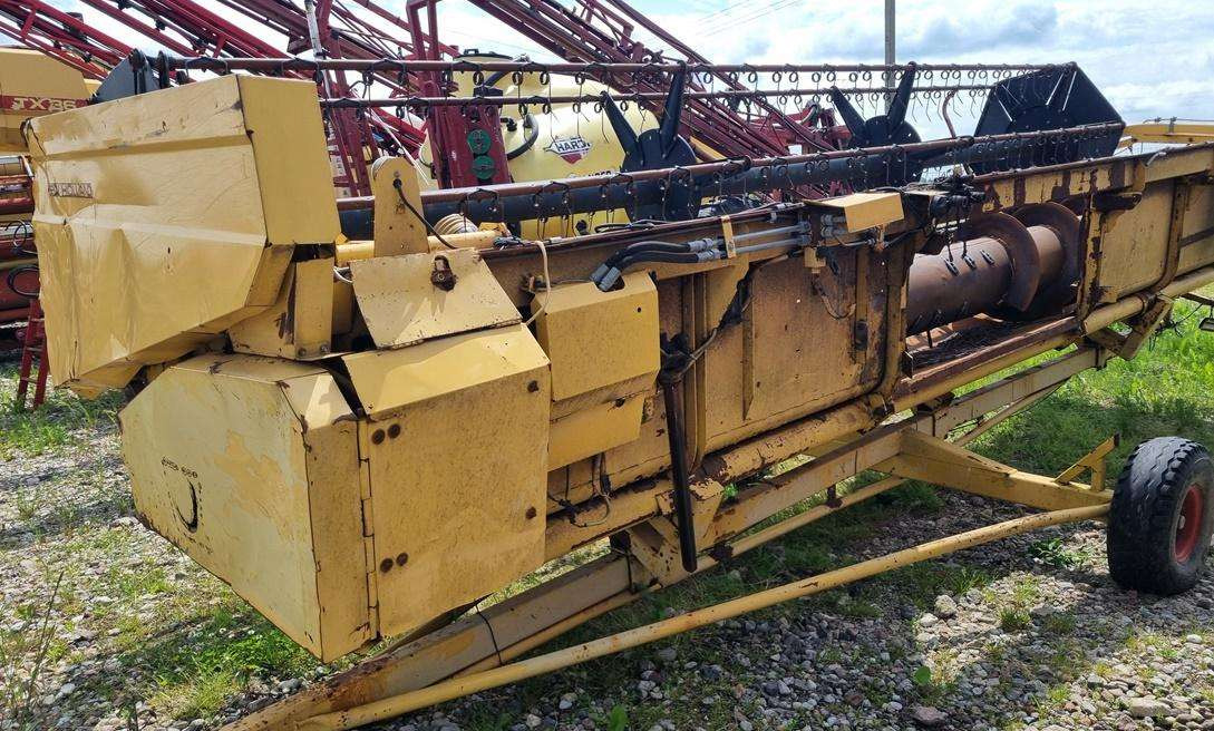 Ceifeira debulhadora New Holland TX36: foto 7