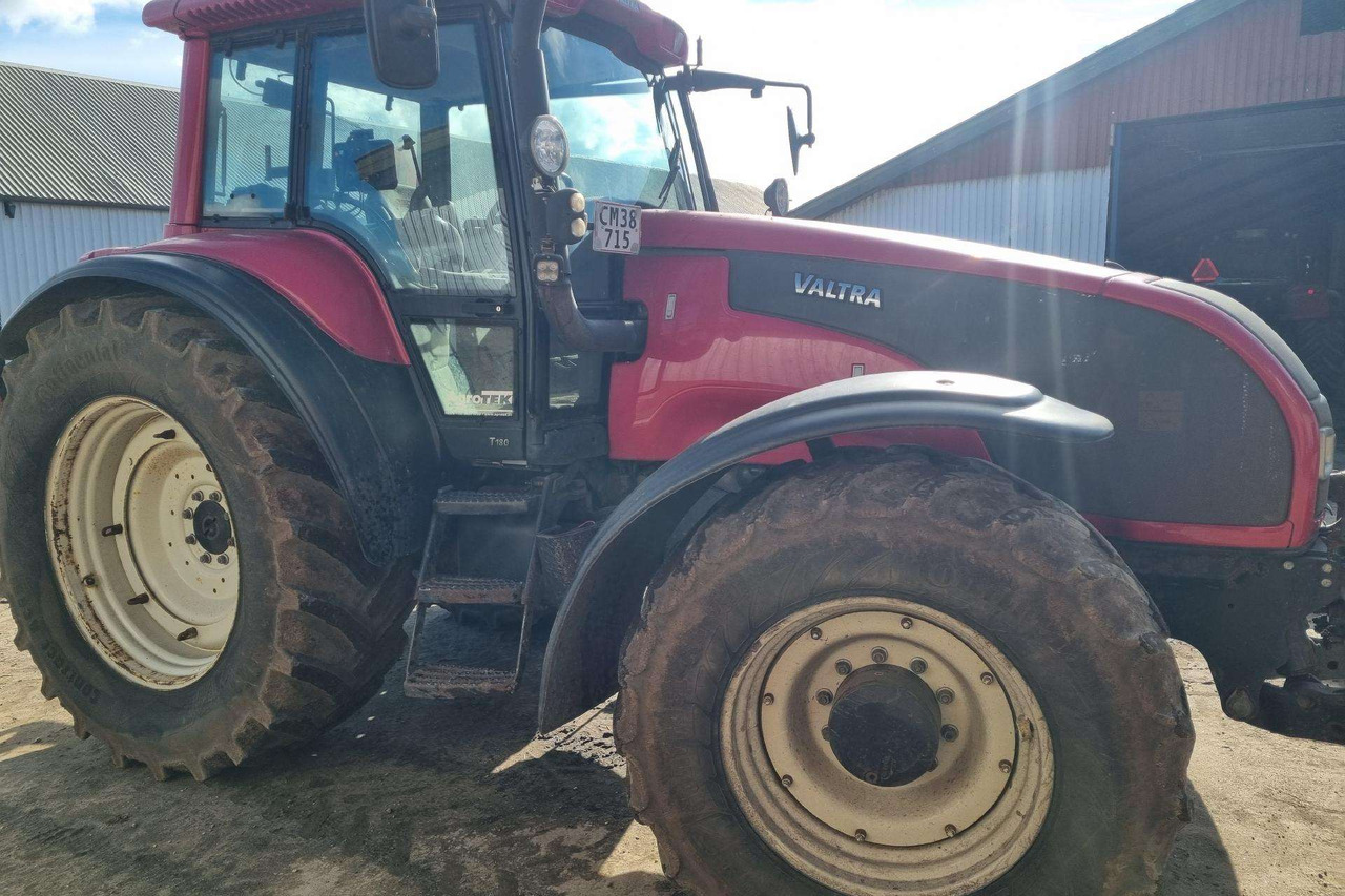 Valtra T190 - Trator: foto 3 Valtra T190 - Trator: foto 3