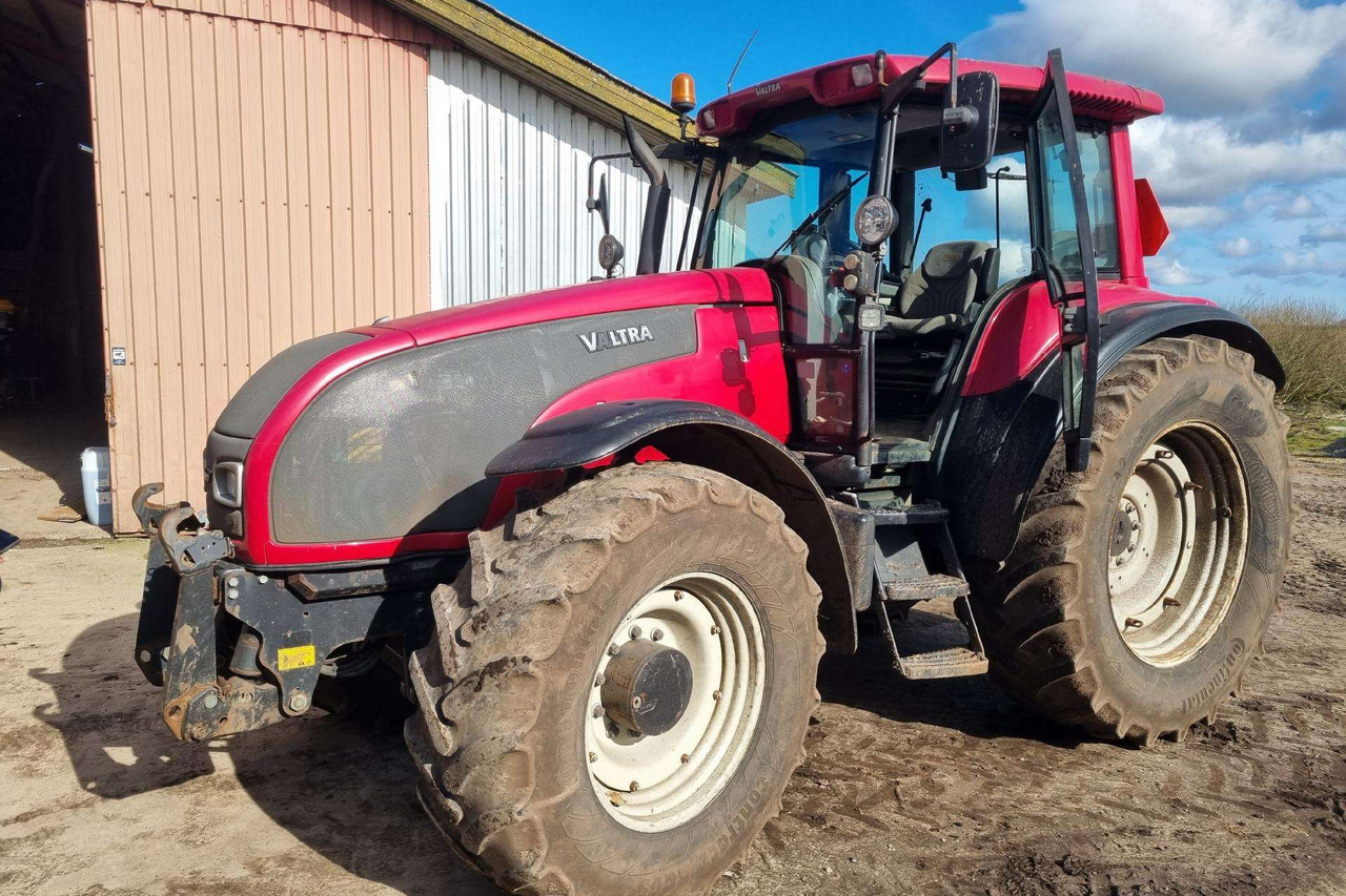Valtra T190 - Trator: foto 1 Valtra T190 - Trator: foto 1