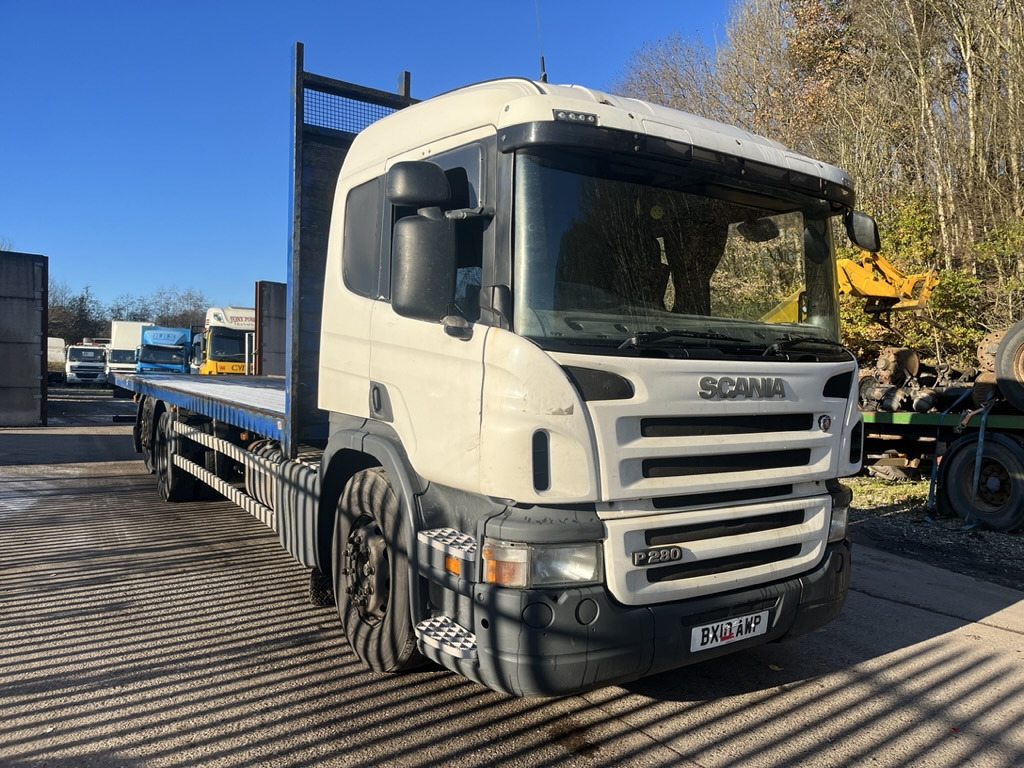 Scania P280 6x2 Rigid - Camião de caixa aberta/ Plataforma: foto 1 Scania P280 6x2 Rigid - Camião de caixa aberta/ Plataforma: foto 1