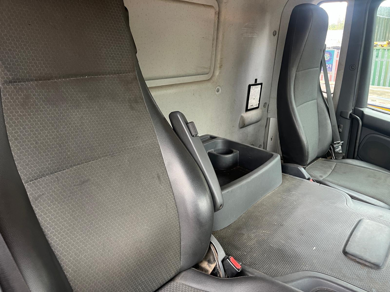 Scania P280 - Camião de caixa aberta/ Plataforma: foto 5 Scania P280 - Camião de caixa aberta/ Plataforma: foto 5