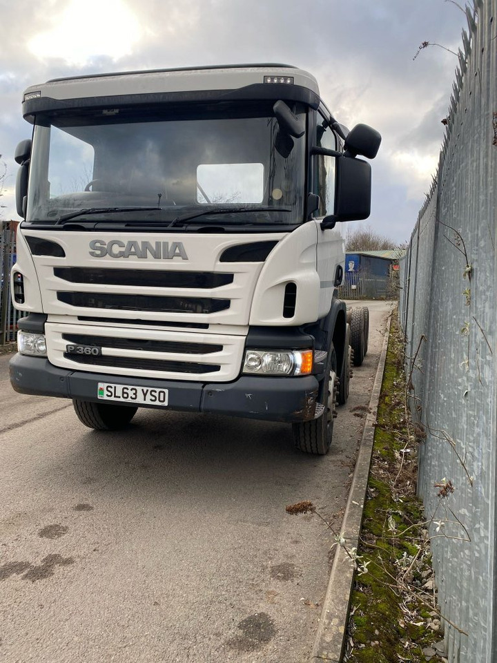 Scania P360 8x4 Chassis Cab - Camião chassi: foto 2 Scania P360 8x4 Chassis Cab - Camião chassi: foto 2