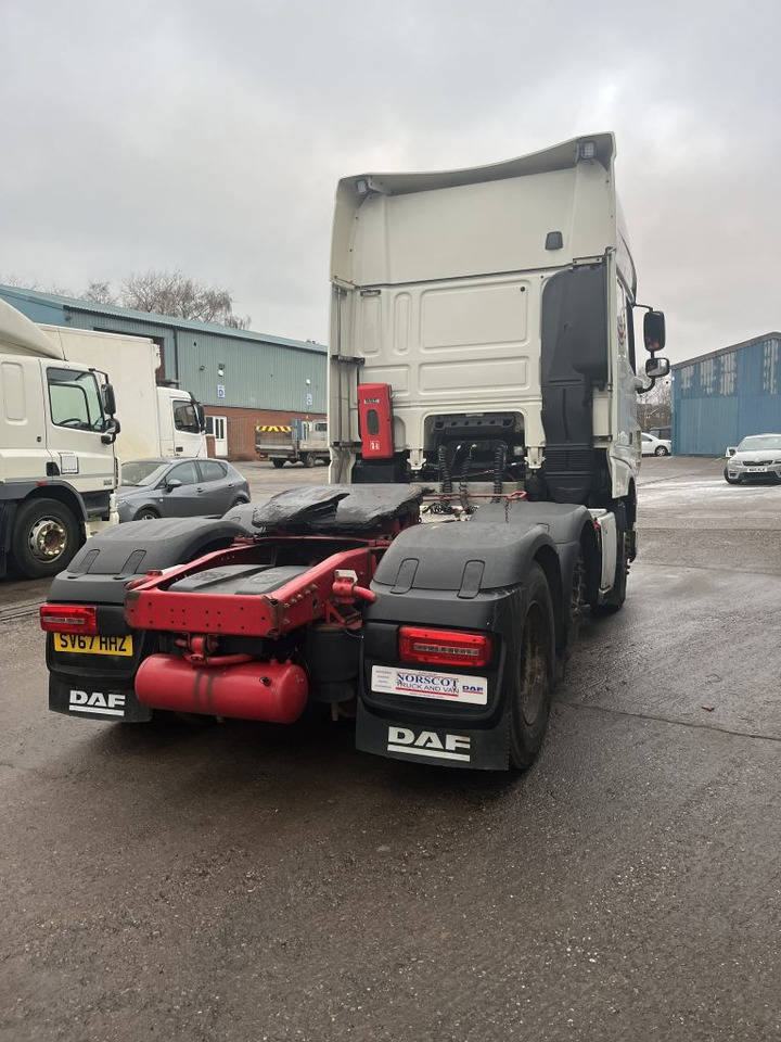 DAF XF 530 - Tractor: foto 4 DAF XF 530 - Tractor: foto 4