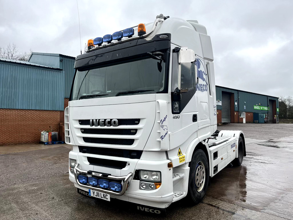 Iveco Stralis 450 4x2 - Tractor: foto 1 Iveco Stralis 450 4x2 - Tractor: foto 1