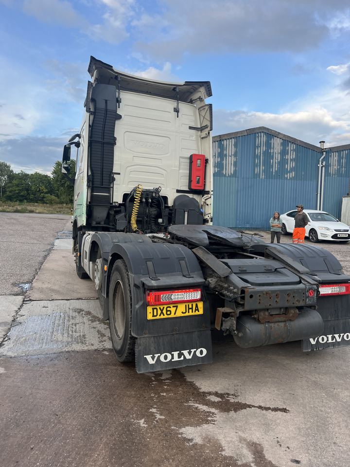 Volvo FH 500 6x2 Tractor Unit - Tractor: foto 3 Volvo FH 500 6x2 Tractor Unit - Tractor: foto 3