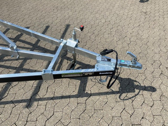 Brenderup Brenderup 160750UB CX Kanu / Kajak Anhänger, 750 kg 100 km/h, 4,8 m - Reboque para barco: foto 4 Brenderup Brenderup 160750UB CX Kanu / Kajak Anhänger, 750 kg 100 km/h, 4,8 m - Reboque para barco: foto 4