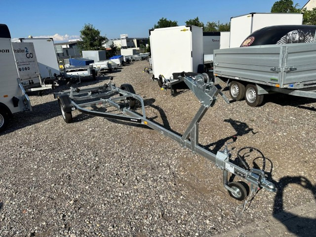 Brenderup Brenderup Premium 180750UBL, 750 kg ZG, 100 km/h, 5,5 m - Reboque para barco: foto 1 Brenderup Brenderup Premium 180750UBL, 750 kg ZG, 100 km/h, 5,5 m - Reboque para barco: foto 1