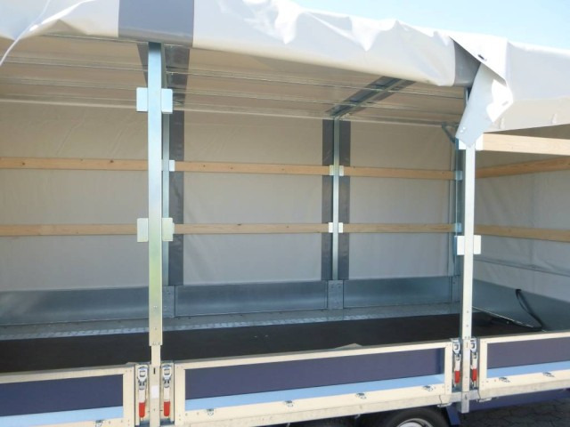 Brian James Cargo Connect Universalanhänger mit Hochplane 476-5522-35-3-10, 5500 x 2290 x 300 mm, 3,5 to., 10 Zoll - Reboque para carros: foto 5 Brian James Cargo Connect Universalanhänger mit Hochplane 476-5522-35-3-10, 5500 x 2290 x 300 mm, 3,5 to., 10 Zoll - Reboque para carros: foto 5