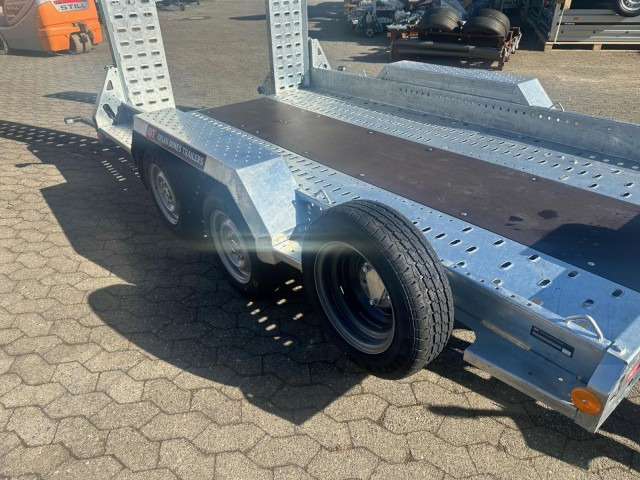 Brian James Cargo Digger Plant 2 Baumaschinenanhänger 543-3216-35-2-12 , 3200 x 1600 mm, 3,5 to. - Reboque para carros: foto 3 Brian James Cargo Digger Plant 2 Baumaschinenanhänger 543-3216-35-2-12 , 3200 x 1600 mm, 3,5 to. - Reboque para carros: foto 3