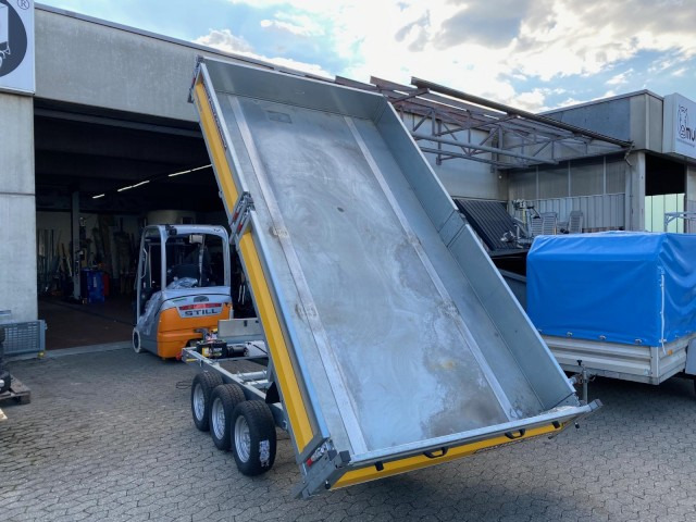 Brian James Cargo Tipper Heckkipper 3-achs, 526-4020-35-3-12, 4000 x 2000 x 300 mm, 3,5 to. - Reboque basculante: foto 3 Brian James Cargo Tipper Heckkipper 3-achs, 526-4020-35-3-12, 4000 x 2000 x 300 mm, 3,5 to. - Reboque basculante: foto 3