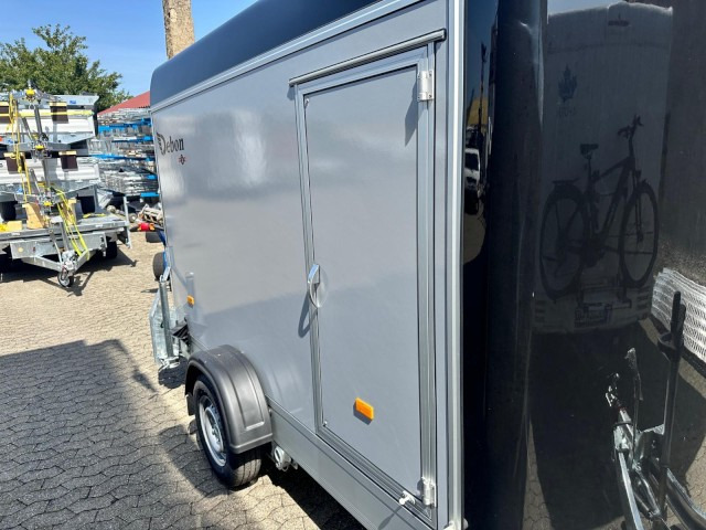 Cheval Liberte Debon Roadster 300, C300 Sandwich + Türe 1300 kg, 100 km/h, 300x155x190cm - Reboque furgão: foto 3 Cheval Liberte Debon Roadster 300, C300 Sandwich + Türe 1300 kg, 100 km/h, 300x155x190cm - Reboque furgão: foto 3