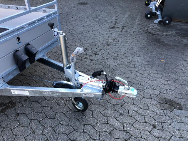 Hapert Azure L-2 Tieflader 3030 x 1490 x 370 mm, ZG 2,0 to. - Reboque para carros: foto 3 Hapert Azure L-2 Tieflader 3030 x 1490 x 370 mm, ZG 2,0 to. - Reboque para carros: foto 3