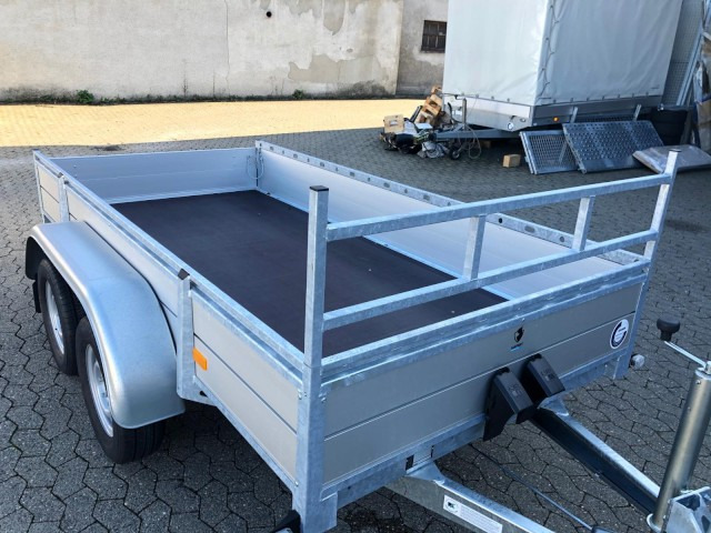 Hapert Azure L-2 Tieflader 3030 x 1490 x 370 mm, ZG 2,7 to. - Reboque para carros: foto 4 Hapert Azure L-2 Tieflader 3030 x 1490 x 370 mm, ZG 2,7 to. - Reboque para carros: foto 4