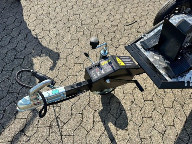 Lorries Motorradanhänger MT-1, 0,75 to. 245 x 99 cm, absenkbar - Reboque para moto: foto 3 Lorries Motorradanhänger MT-1, 0,75 to. 245 x 99 cm, absenkbar - Reboque para moto: foto 3