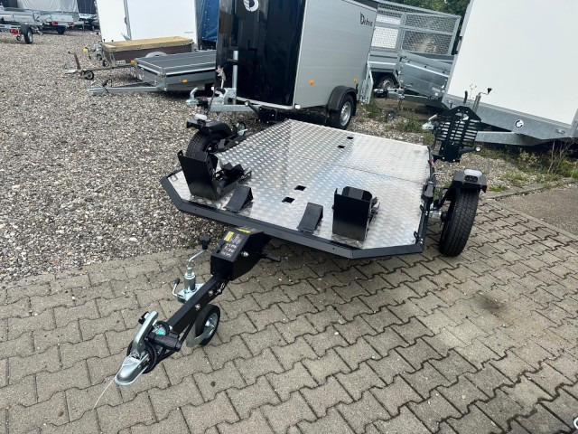 Lorries Motorradanhänger MT-2, 0,75 to. 240 x 174 cm, Alufelgen - Reboque para moto: foto 1 Lorries Motorradanhänger MT-2, 0,75 to. 240 x 174 cm, Alufelgen - Reboque para moto: foto 1