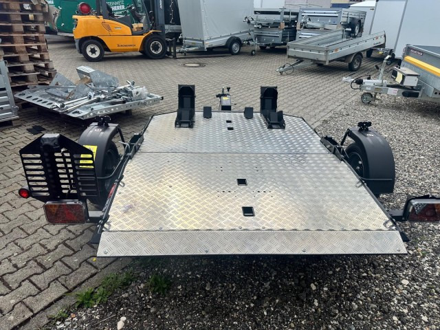 Lorries Motorradanhänger MT-2, 0,75 to. 240 x 174 cm, Alufelgen - Reboque para moto: foto 5 Lorries Motorradanhänger MT-2, 0,75 to. 240 x 174 cm, Alufelgen - Reboque para moto: foto 5