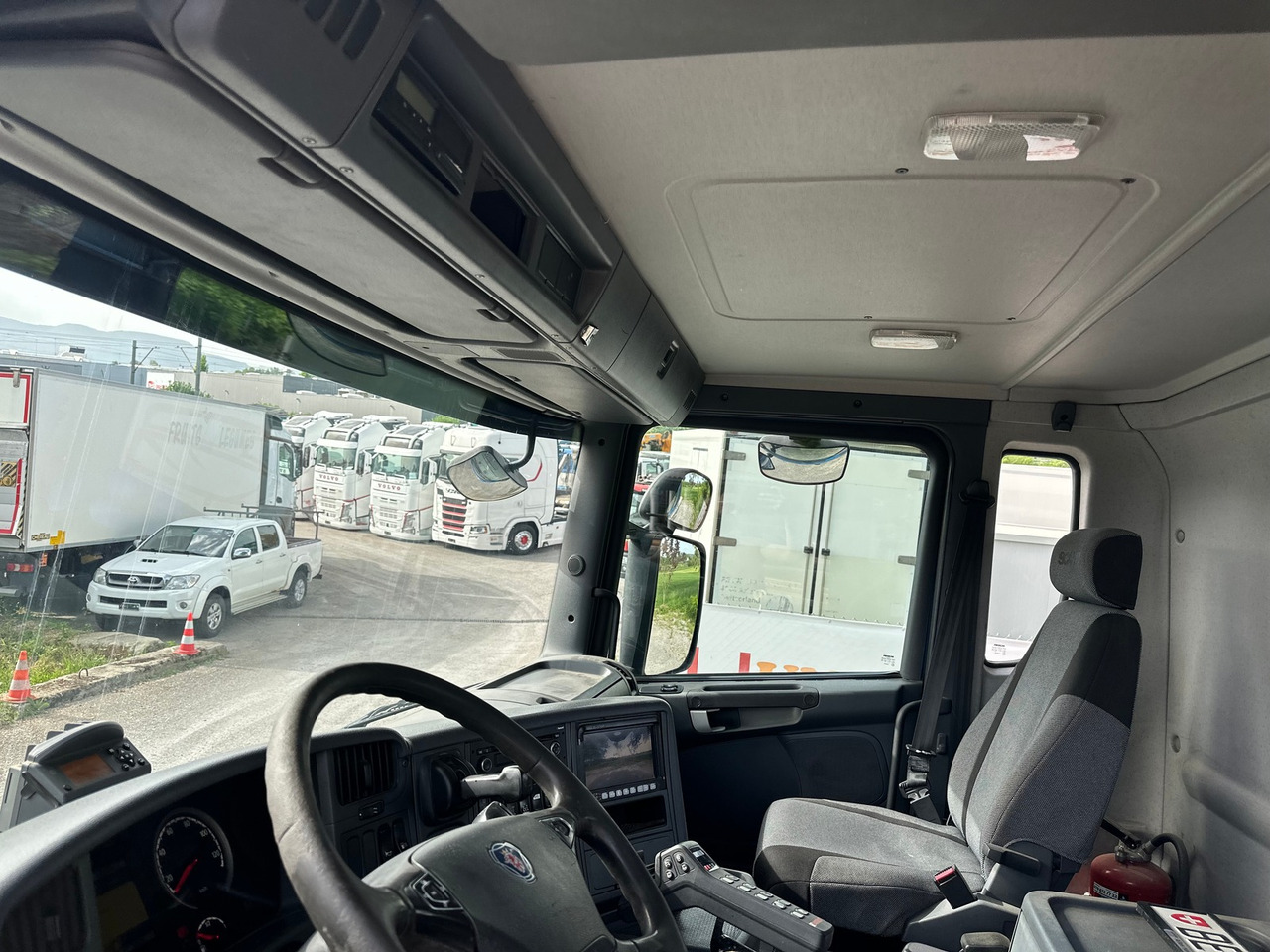 Camião polibenne SCANIA G450 8x4 Abrollkipper: foto 15