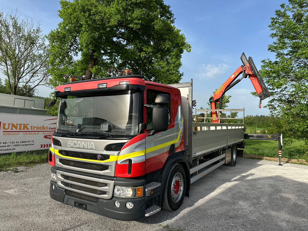 SCANIA P410 Euro6 4x2 Palfinger 13001 - Camião de caixa aberta/ Plataforma, Camião grua: foto 1 SCANIA P410 Euro6 4x2 Palfinger 13001 - Camião de caixa aberta/ Plataforma, Camião grua: foto 1