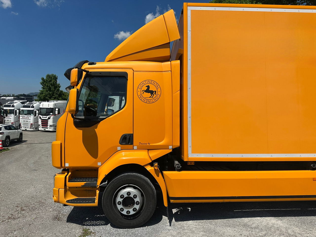 Camião furgão VOLVO FL 2404x2: foto 7