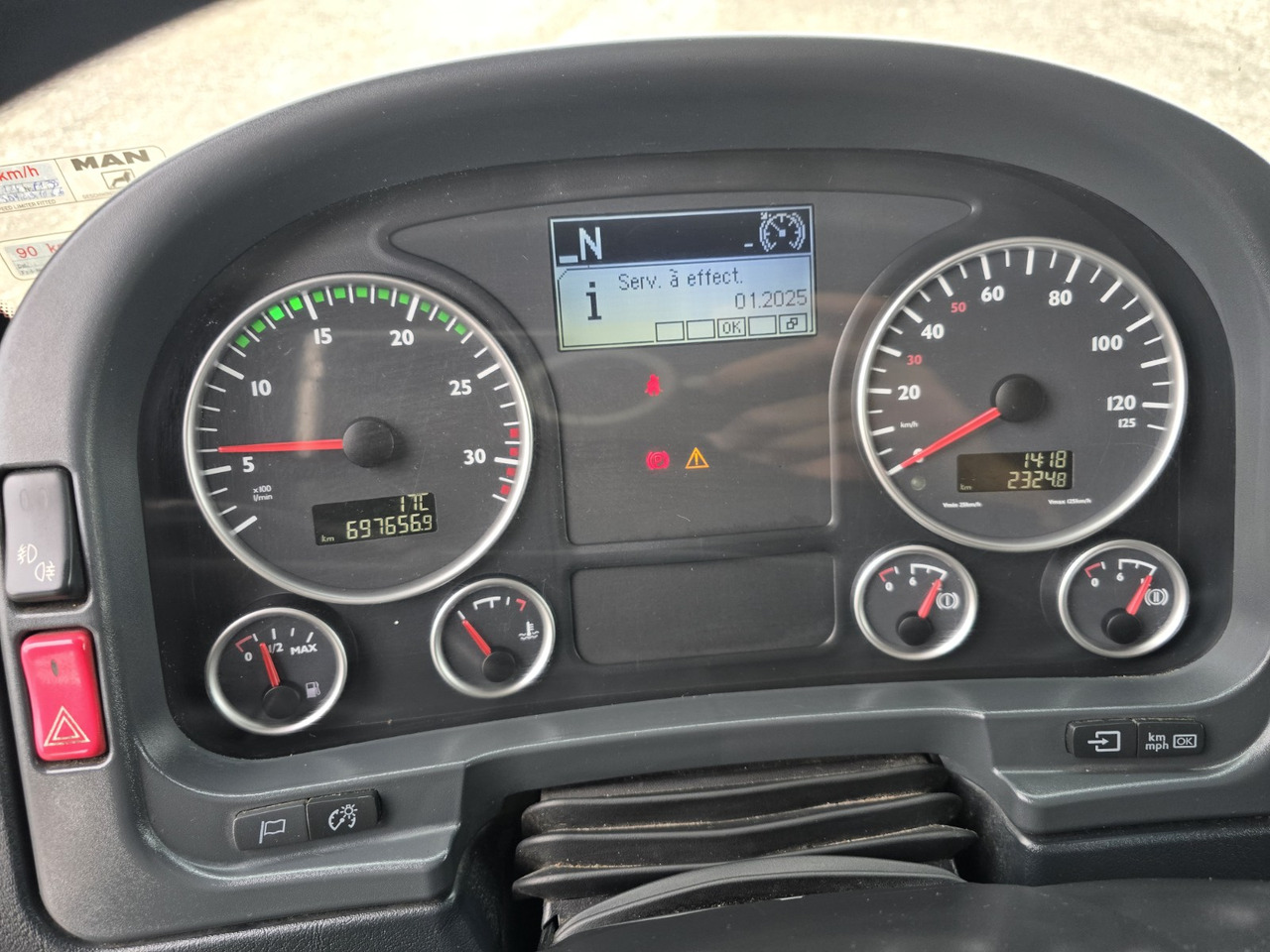 Camião de lona MAN TGL 12.250: foto 12