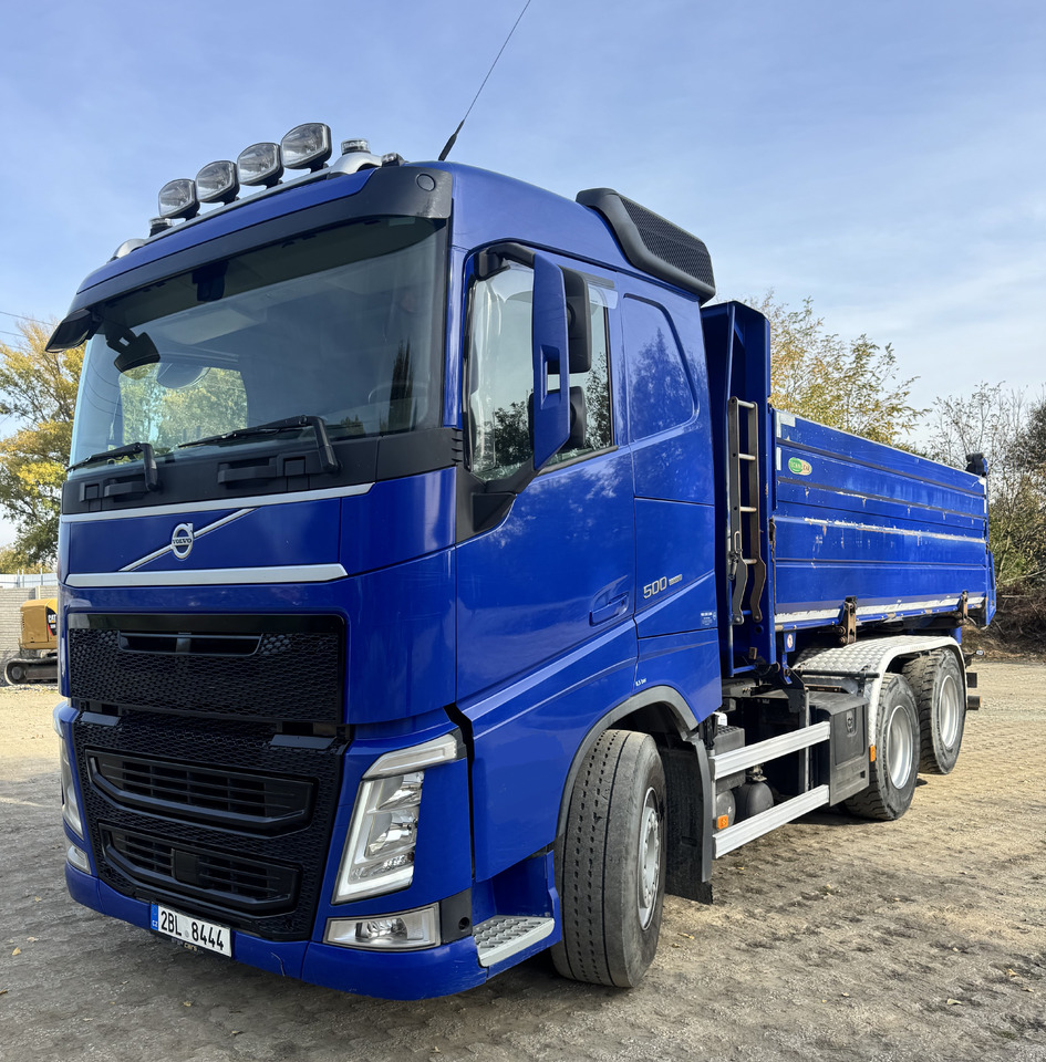 VOLVO FH 500 6x4 ZVEDACÍ NÁPRAVA / LIFTACHSE * Bordmatic - Camião basculante: foto 1 VOLVO FH 500 6x4 ZVEDACÍ NÁPRAVA / LIFTACHSE * Bordmatic - Camião basculante: foto 1