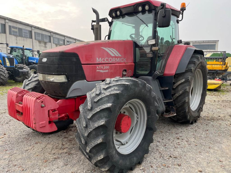 MCCORMICK XTX 200 - Trator: foto 3 MCCORMICK XTX 200 - Trator: foto 3