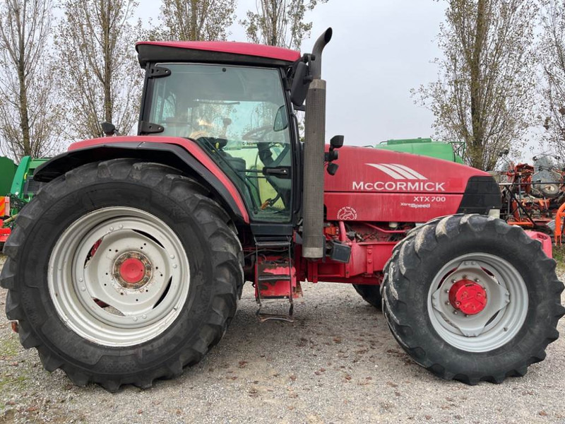 MCCORMICK XTX 200 - Trator: foto 4 MCCORMICK XTX 200 - Trator: foto 4