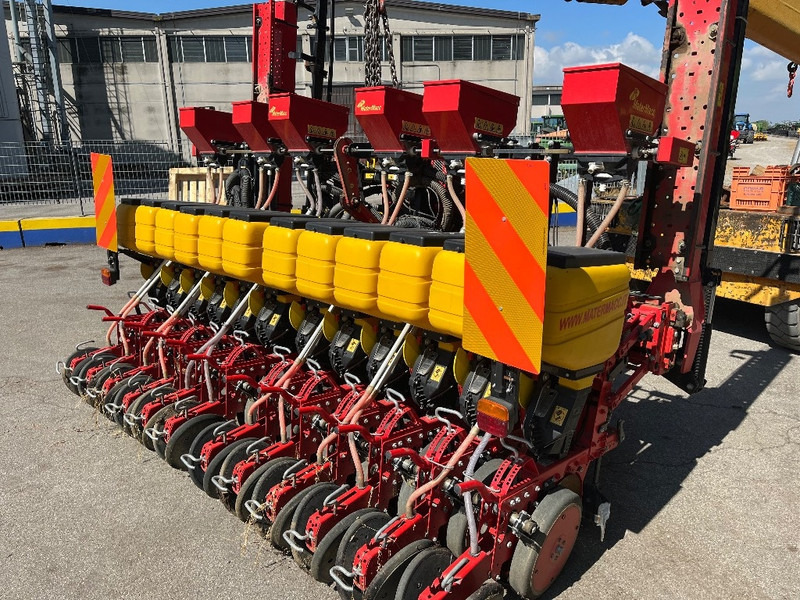 MaterMacc MS 8230 - Semeadora de precisão: foto 2 MaterMacc MS 8230 - Semeadora de precisão: foto 2