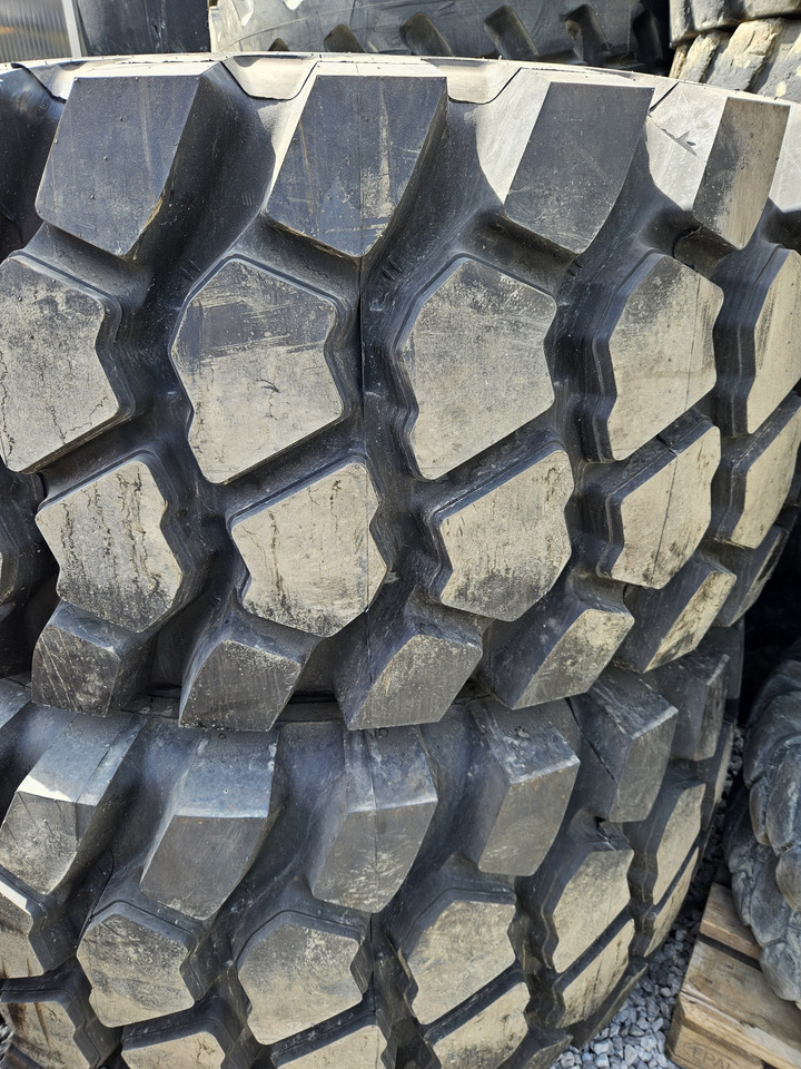 BKT Earthmower L4 29.5R25 - Pneu para Pá carregadora de rodas: foto 3 BKT Earthmower L4 29.5R25 - Pneu para Pá carregadora de rodas: foto 3