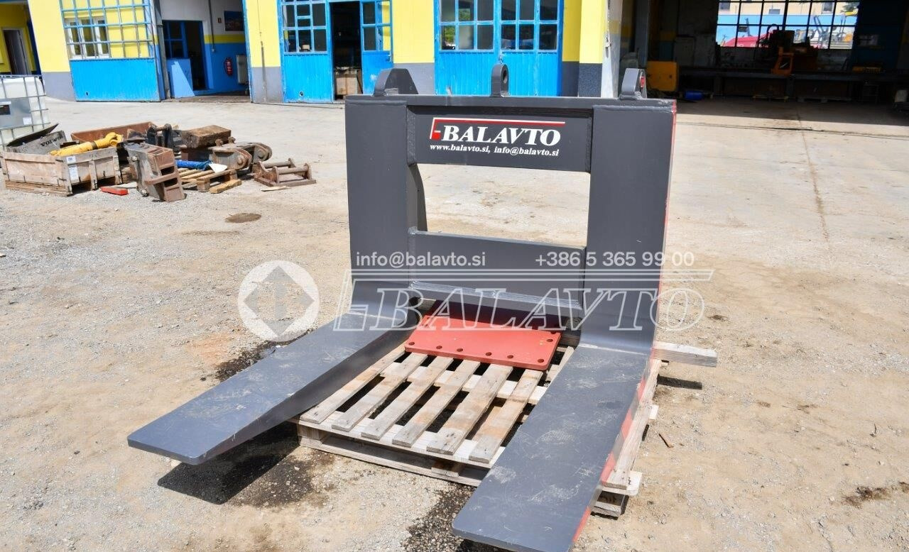 Balavto Block handling forks for Volvo L220 and L180 - Garfos: foto 1 Balavto Block handling forks for Volvo L220 and L180 - Garfos: foto 1