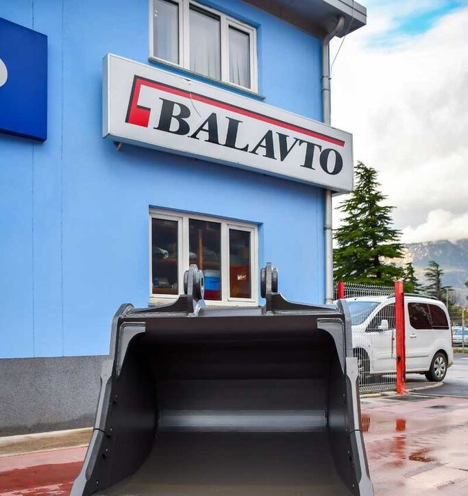 Balavto Heavy duty 1500 mm - Balde carregador: foto 1 Balavto Heavy duty 1500 mm - Balde carregador: foto 1