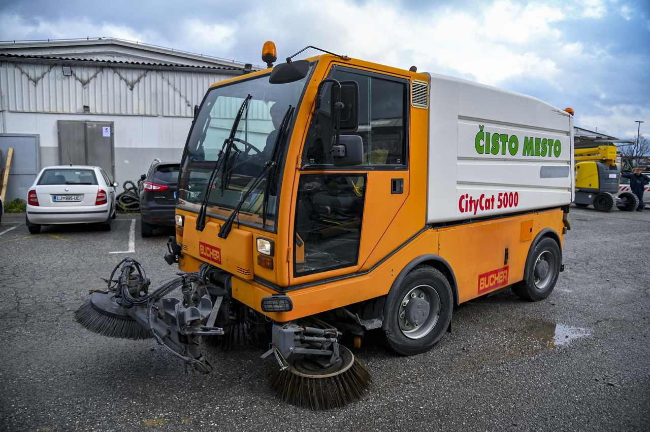 Locação financeira de Bucher Schorling CC 5000 City Cat Bucher Schorling CC 5000 City Cat: foto 11