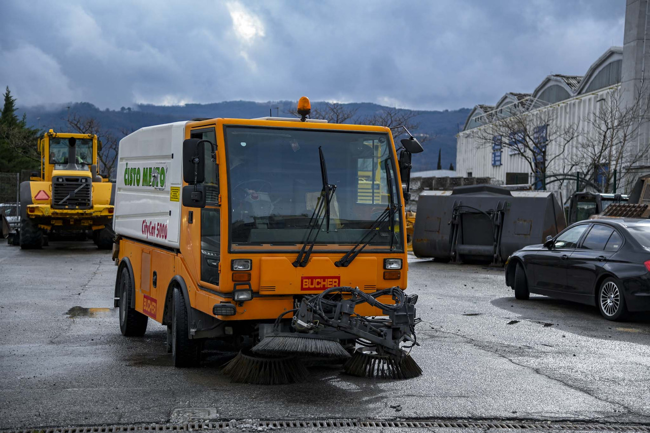 Bucher Schorling CC 5000 City Cat - Varredora urbana: foto 5 Bucher Schorling CC 5000 City Cat - Varredora urbana: foto 5