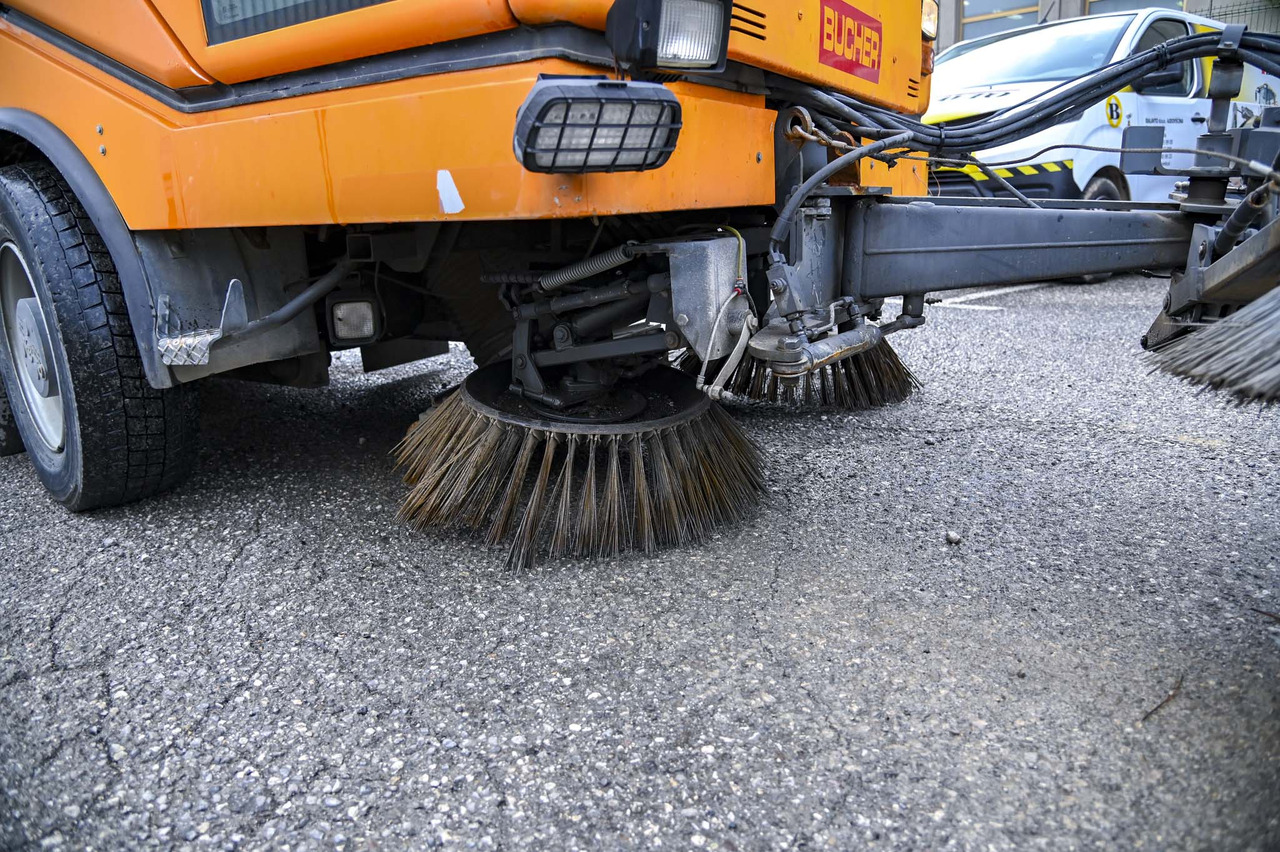Locação financeira de Bucher Schorling CC 5000 City Cat Bucher Schorling CC 5000 City Cat: foto 17