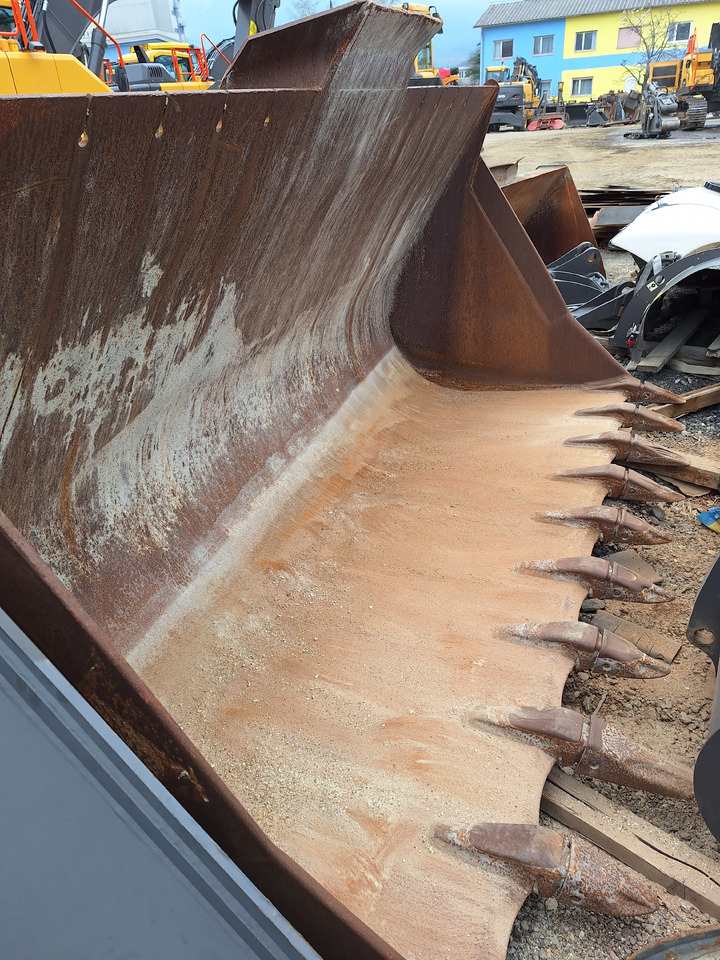 Caterpillar Loader bucket 3300 mm - Balde carregador: foto 3 Caterpillar Loader bucket 3300 mm - Balde carregador: foto 3