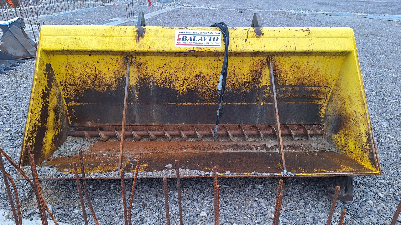 Concrete mixing bucket 2500 mm for 12-15 ton excavators - Balde para Escavadeira: foto 2 Concrete mixing bucket 2500 mm for 12-15 ton excavators - Balde para Escavadeira: foto 2