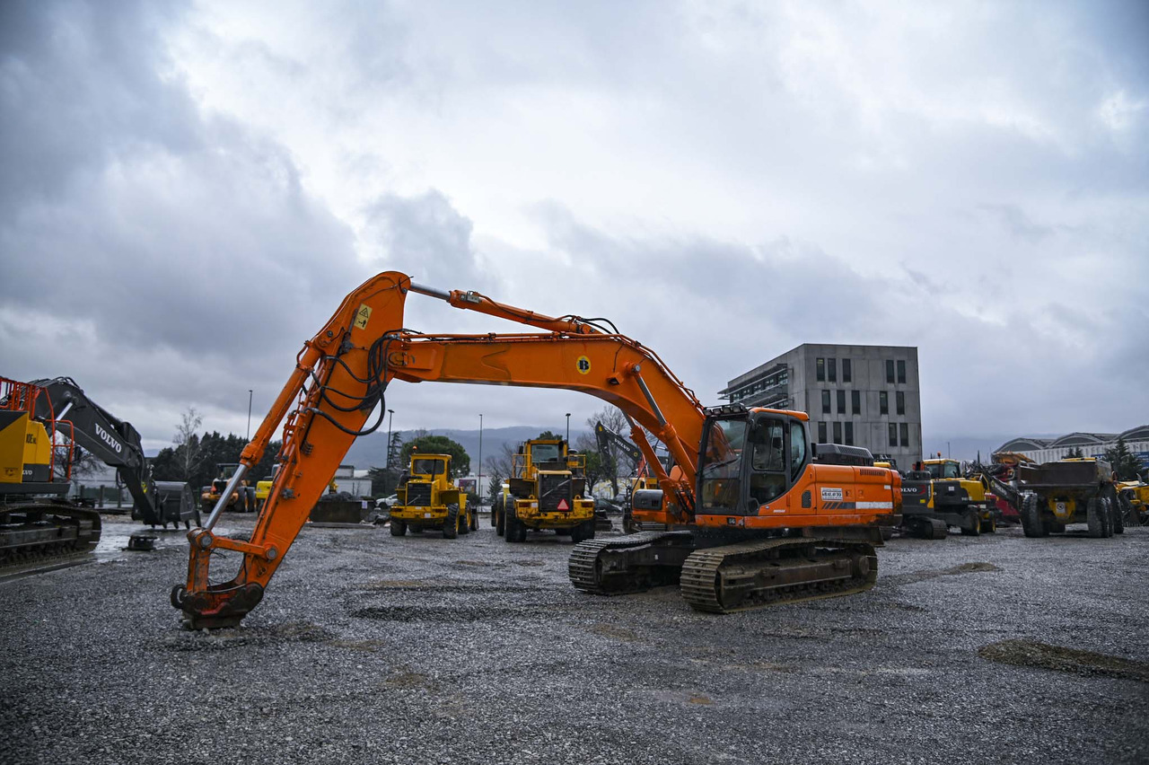 Doosan DX340LC - Escavadora de rastos: foto 1 Doosan DX340LC - Escavadora de rastos: foto 1