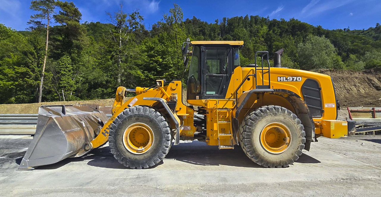 HYUNDAI HL970 - Pá carregadora de rodas: foto 2 HYUNDAI HL970 - Pá carregadora de rodas: foto 2