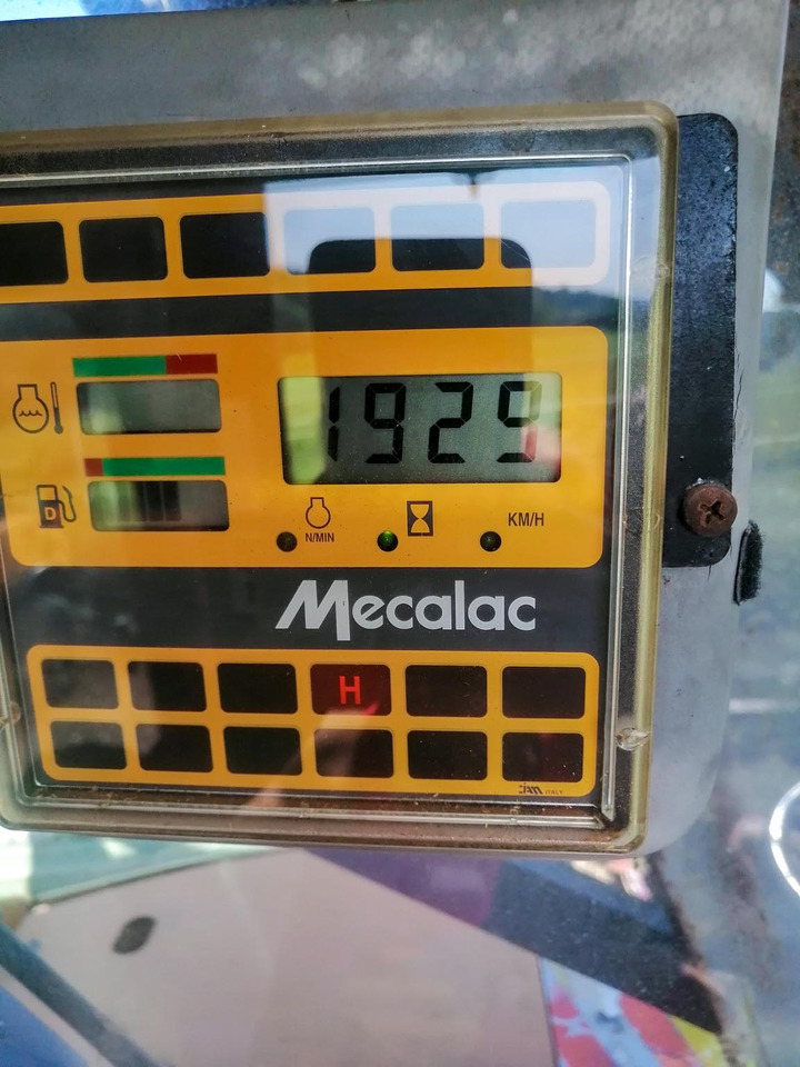 MECALAC 14 MXT - Escavadeira de rodas: foto 5 MECALAC 14 MXT - Escavadeira de rodas: foto 5