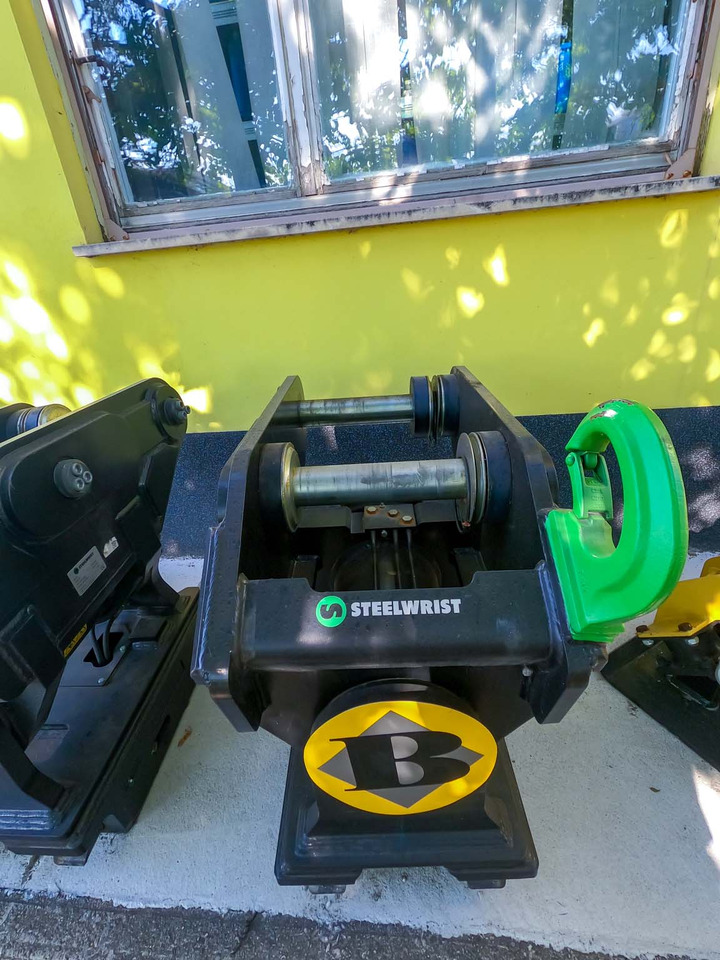 Steelwrist 240/S70 FPL tiltrotator - Tiltrotator para Máquina de construção: foto 3 Steelwrist 240/S70 FPL tiltrotator - Tiltrotator para Máquina de construção: foto 3