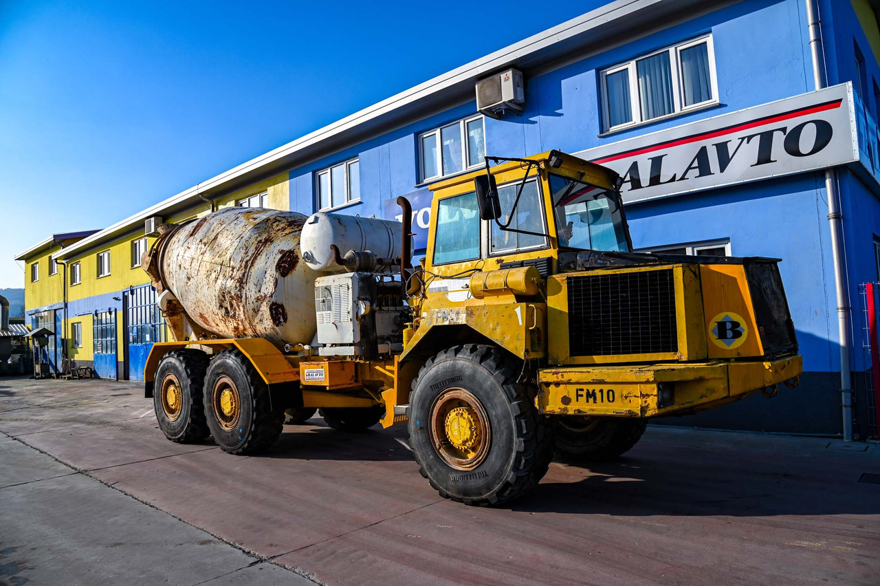 Camião betoneira VOLVO A25C 6X6: foto 8