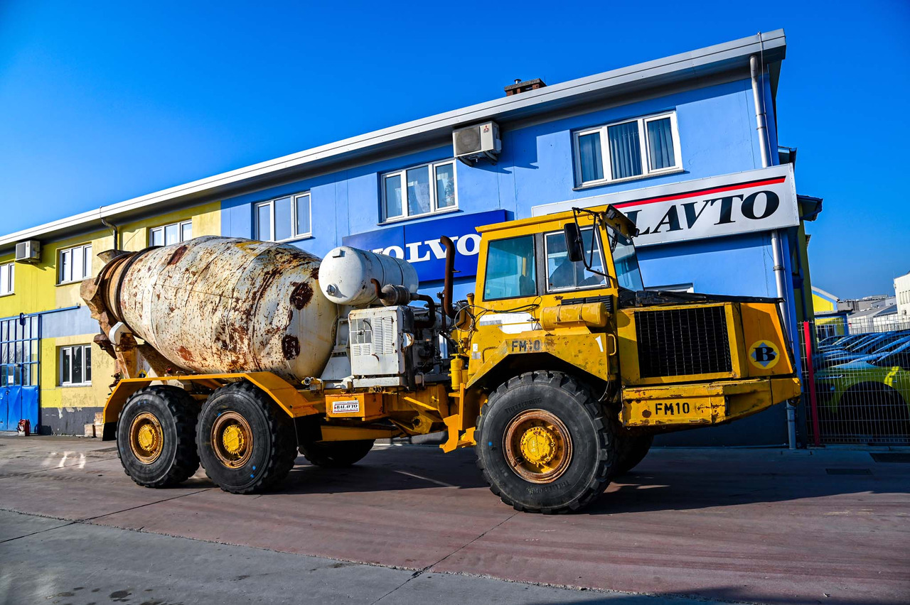 Camião betoneira VOLVO A25C 6X6: foto 9