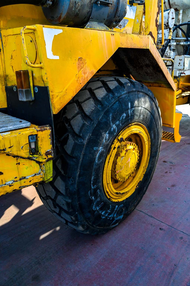 Camião betoneira VOLVO A25C 6X6: foto 20