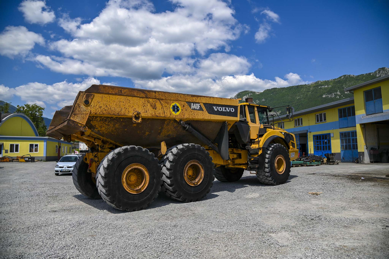 Caminhão articulado VOLVO A40F: foto 11