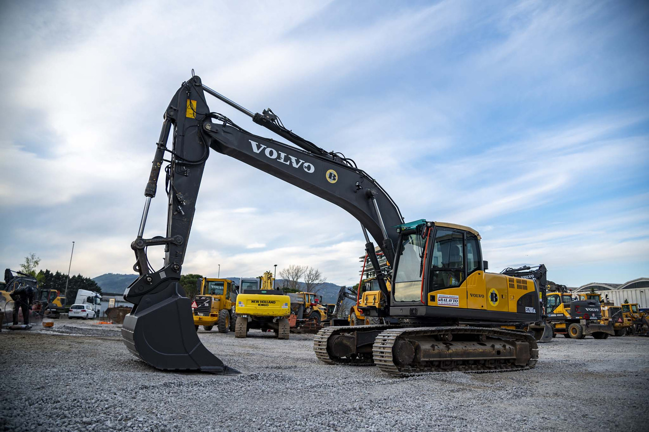 VOLVO EC210CNL - Escavadora de rastos: foto 1 VOLVO EC210CNL - Escavadora de rastos: foto 1