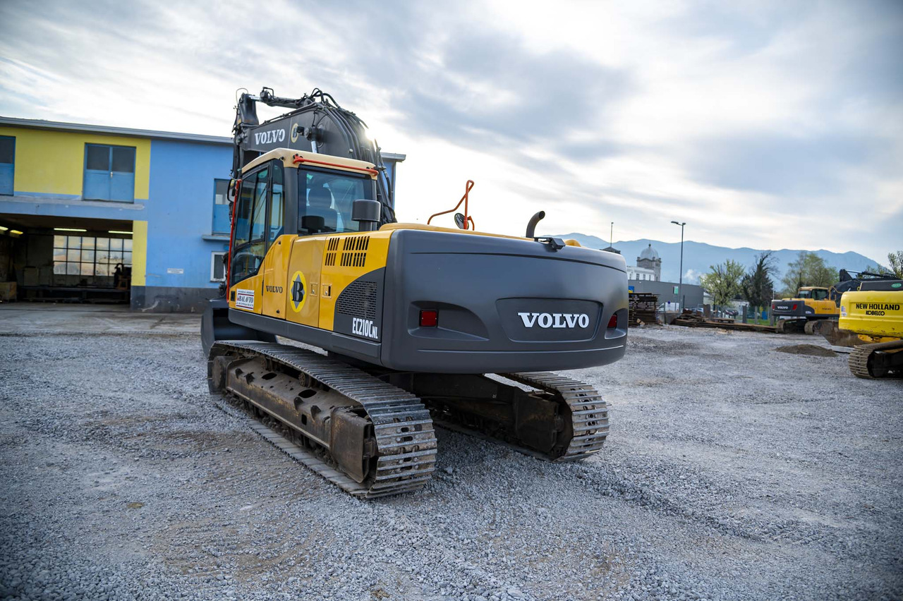 VOLVO EC210CNL - Escavadora de rastos: foto 5 VOLVO EC210CNL - Escavadora de rastos: foto 5