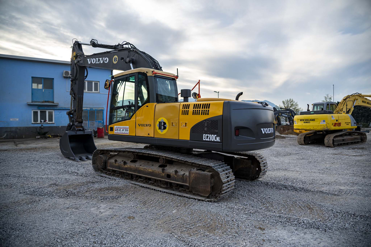 VOLVO EC210CNL - Escavadora de rastos: foto 4 VOLVO EC210CNL - Escavadora de rastos: foto 4