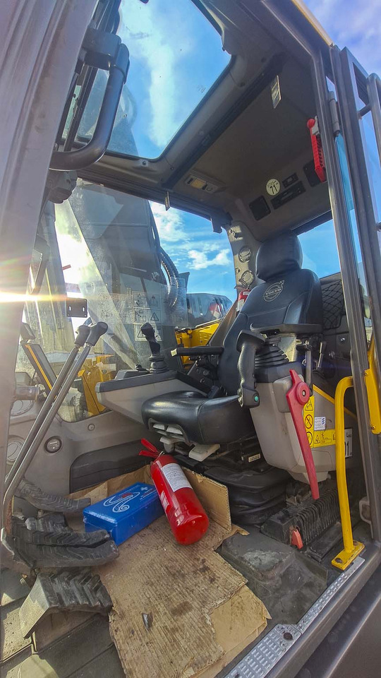 Escavadora de rastos VOLVO ECR235EL: foto 14 Escavadora de rastos VOLVO ECR235EL: foto 14