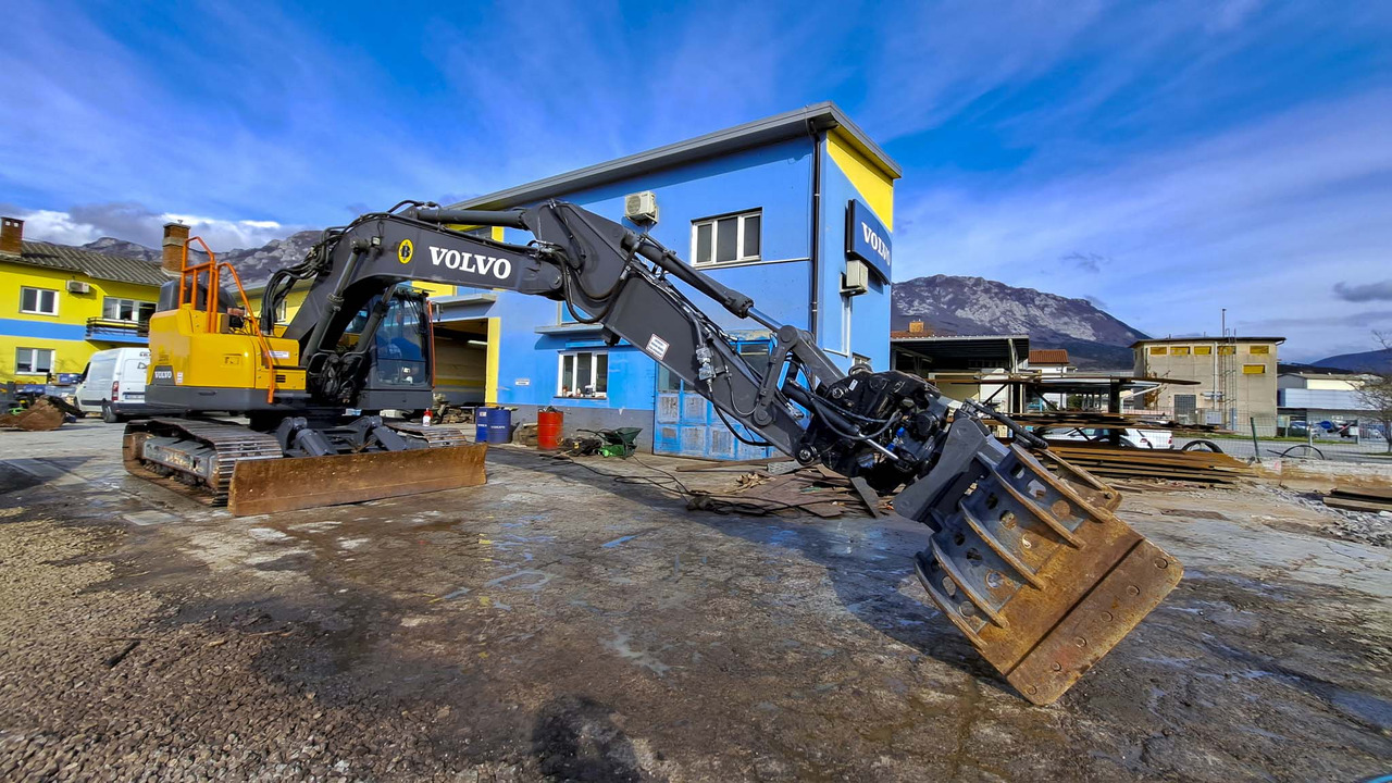 VOLVO ECR235EL - Escavadora de rastos: foto 3 VOLVO ECR235EL - Escavadora de rastos: foto 3