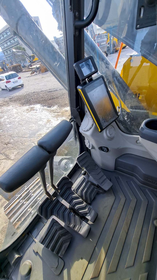 Escavadora de rastos VOLVO ECR235EL: foto 15 Escavadora de rastos VOLVO ECR235EL: foto 15
